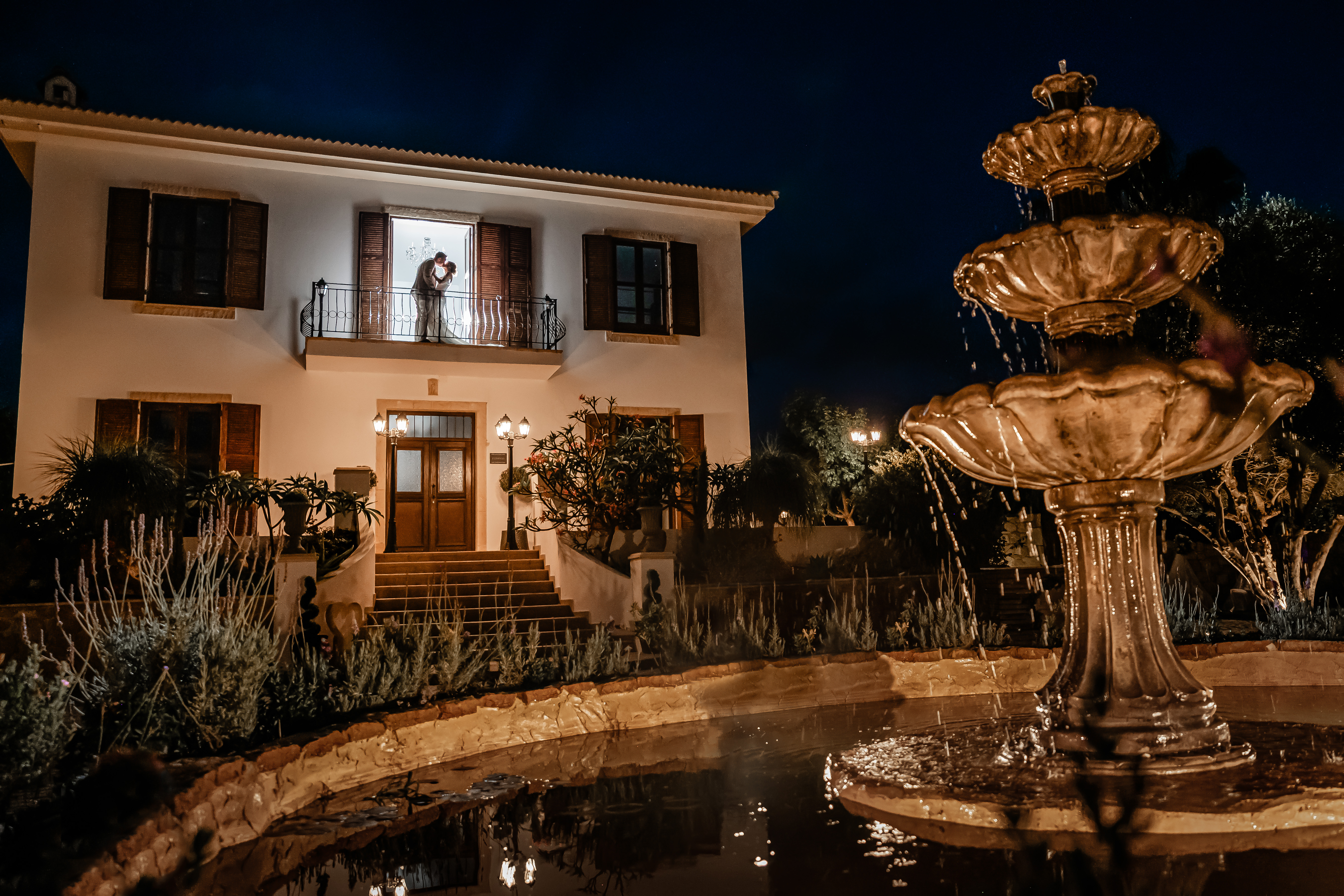 Book your wedding day in L'Chateau Wedding Venue Paphos